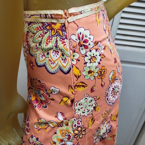 Skirt  in Orange Floral by Lily Misses Size 6/Small - Picture 3 of 4